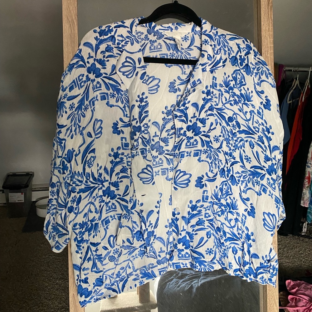 H&M button up